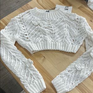Zara White crochet floral top